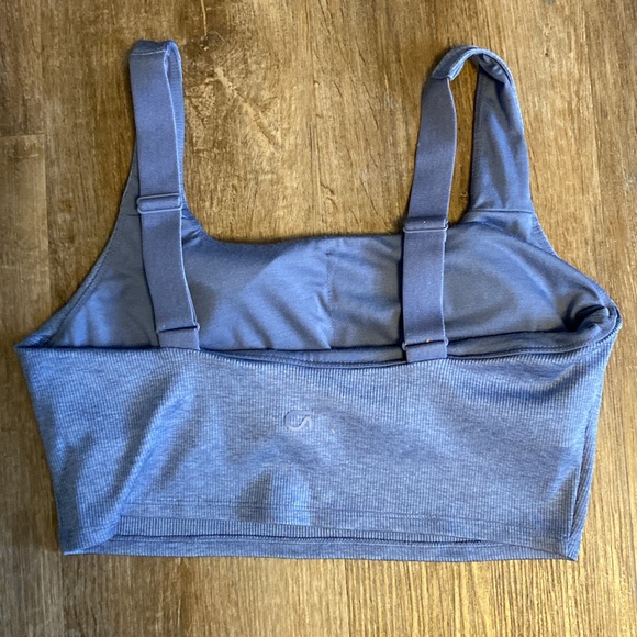 Gapfit sports bra - Picture 2 of 3